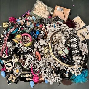 4lb. Craft Junk Jewelry Lot